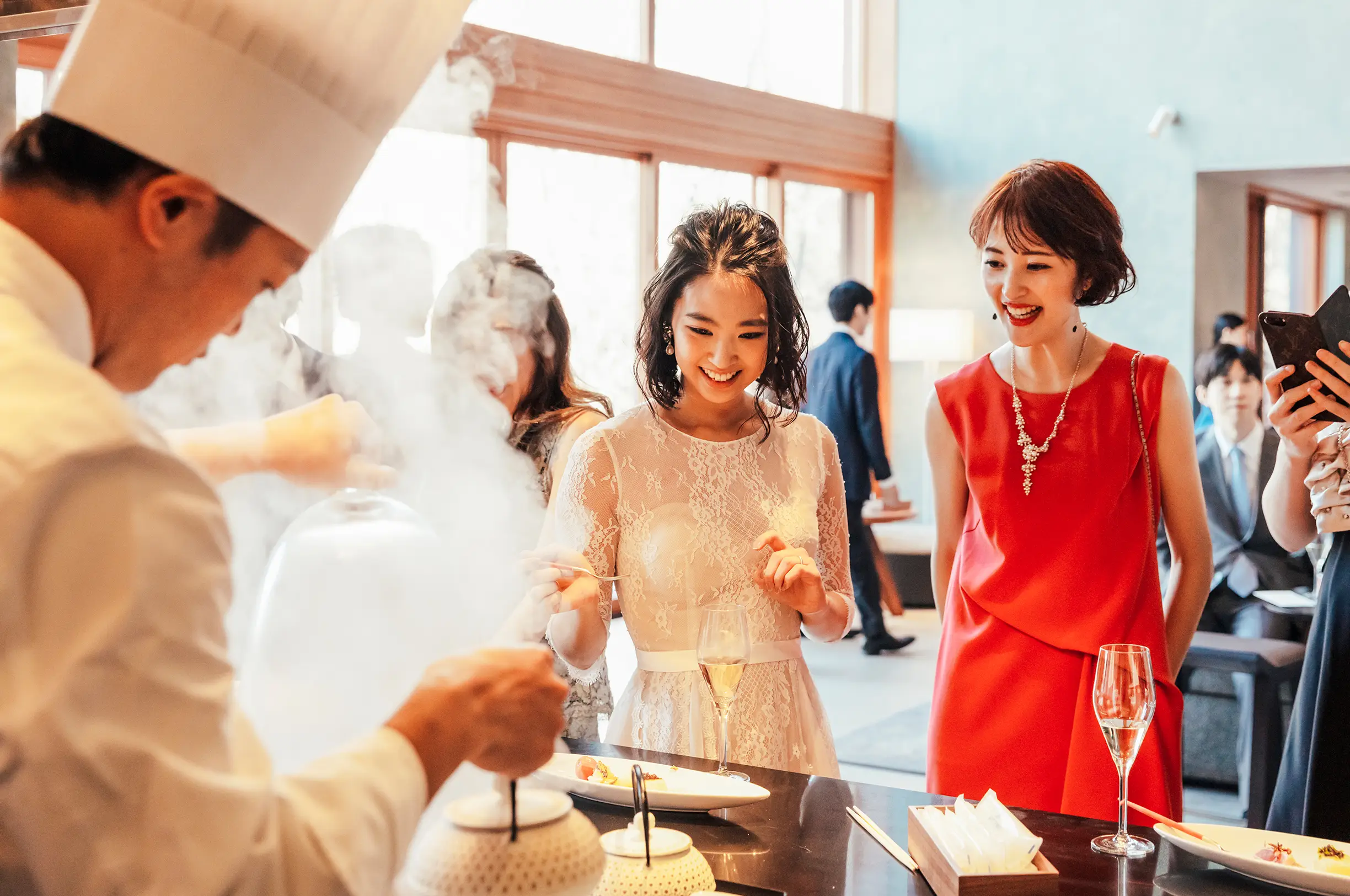 写真:シェフが腕をふるう料理