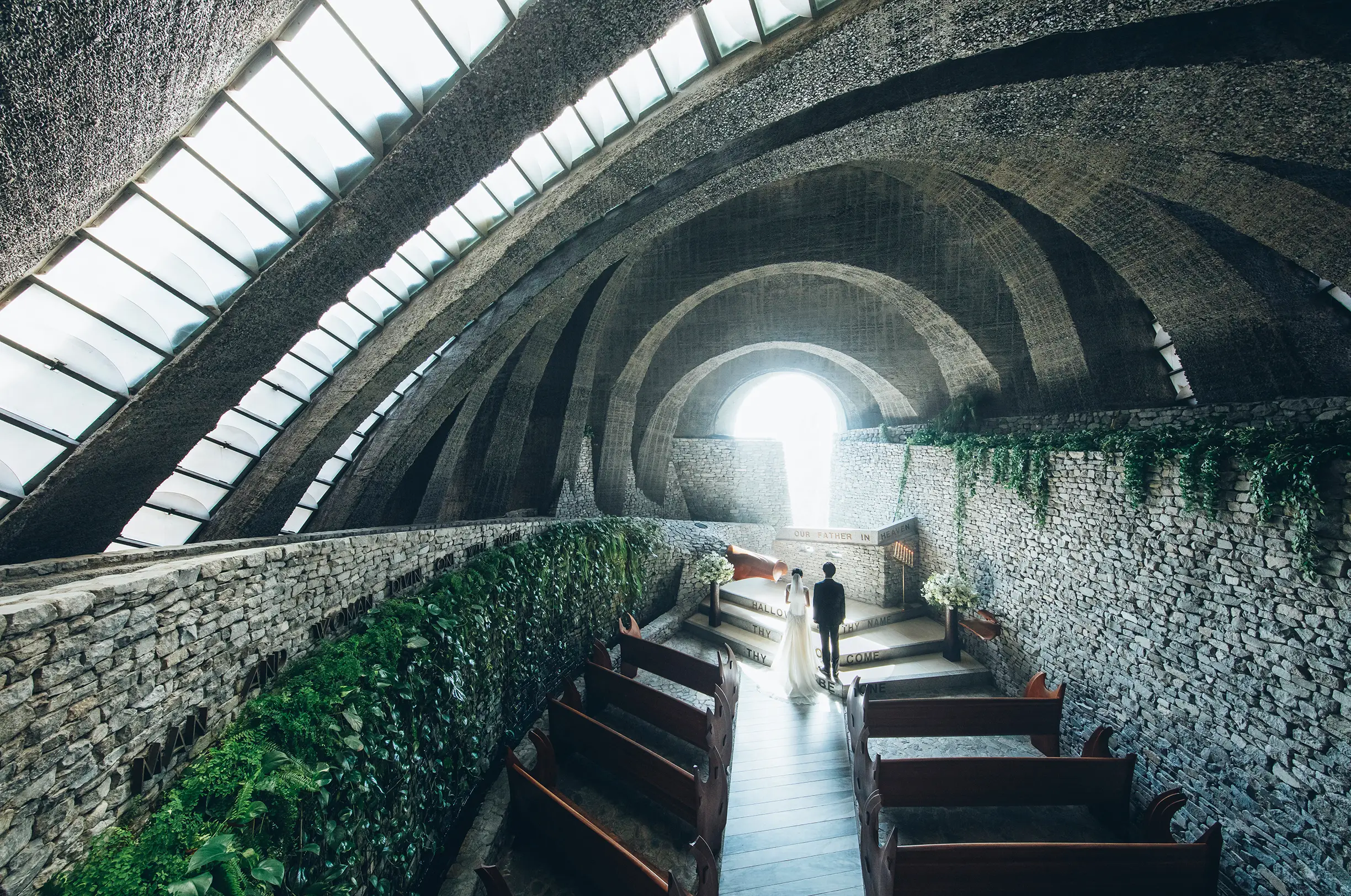 写真：石の教会 内村鑑三記念堂 挙式