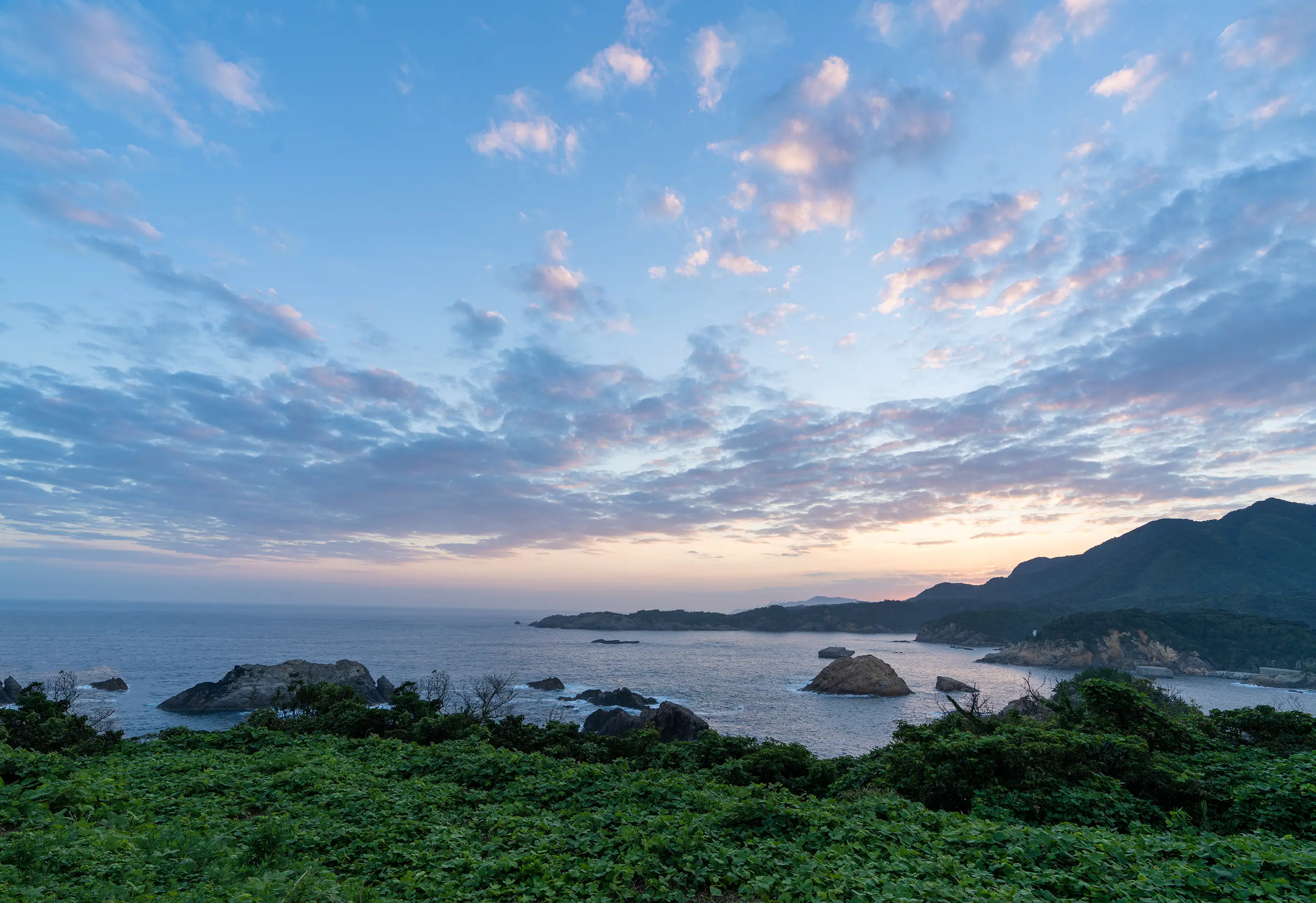 写真：ふたりで婚姻届を出すはじまりの旅